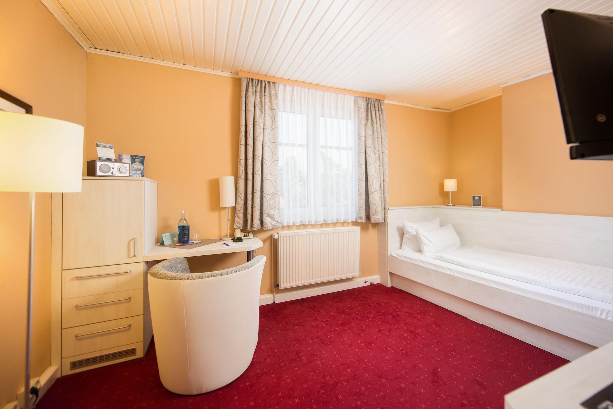 Hotel Am Alten Strom Росток Экстерьер фото