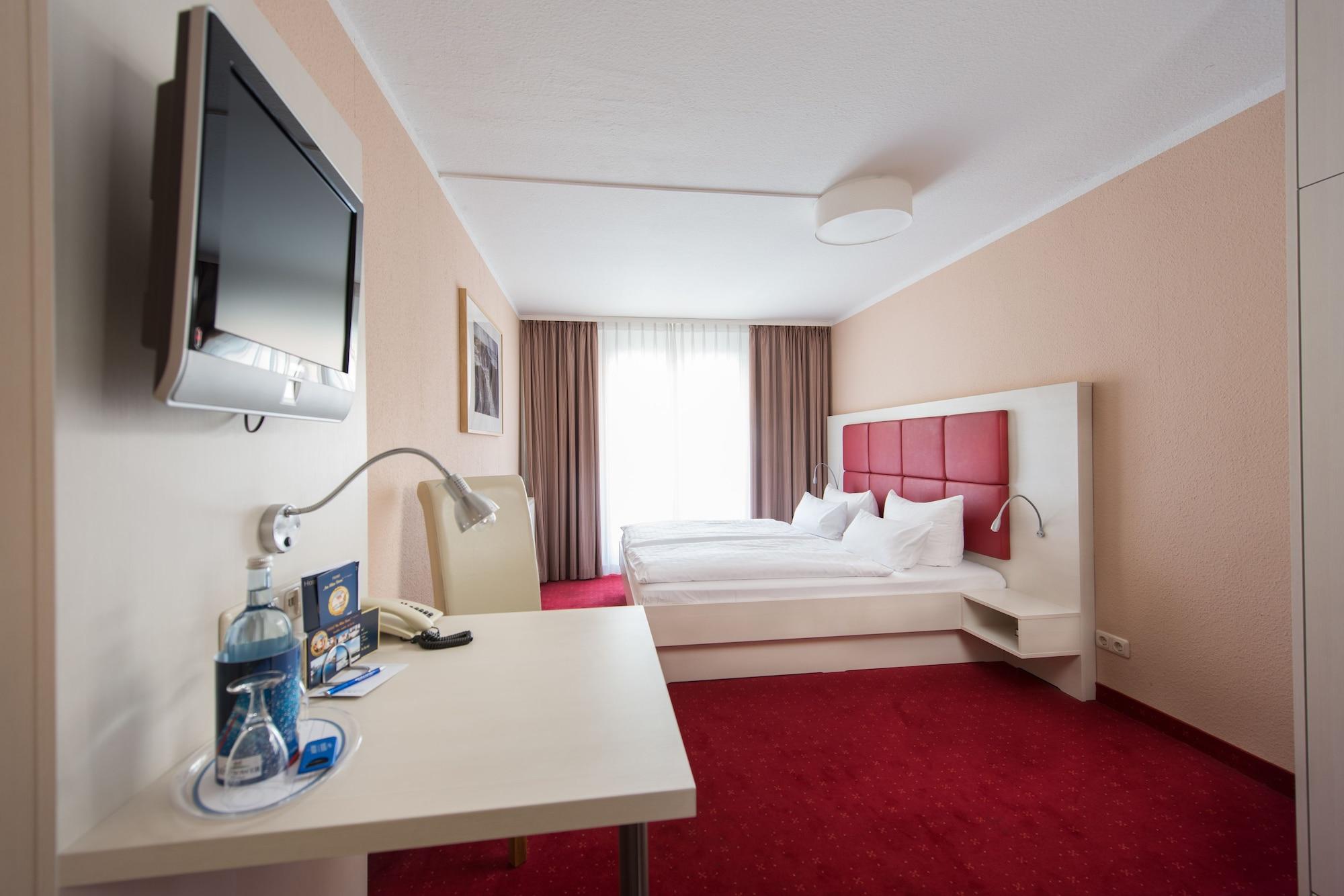 Hotel Am Alten Strom Росток Экстерьер фото