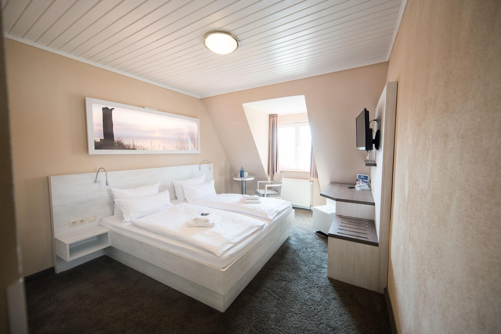 Hotel Am Alten Strom Росток Экстерьер фото
