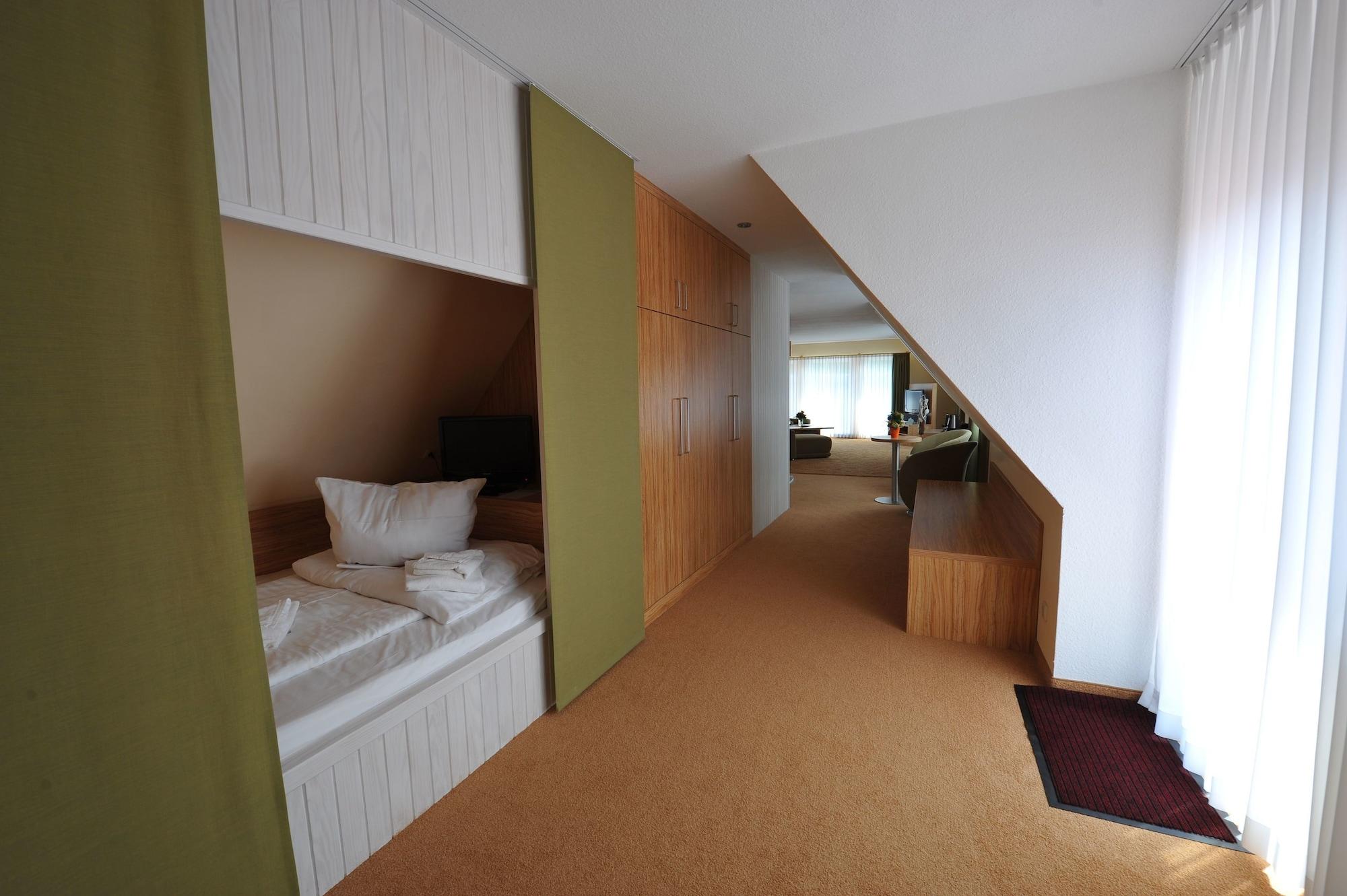 Hotel Am Alten Strom Росток Экстерьер фото