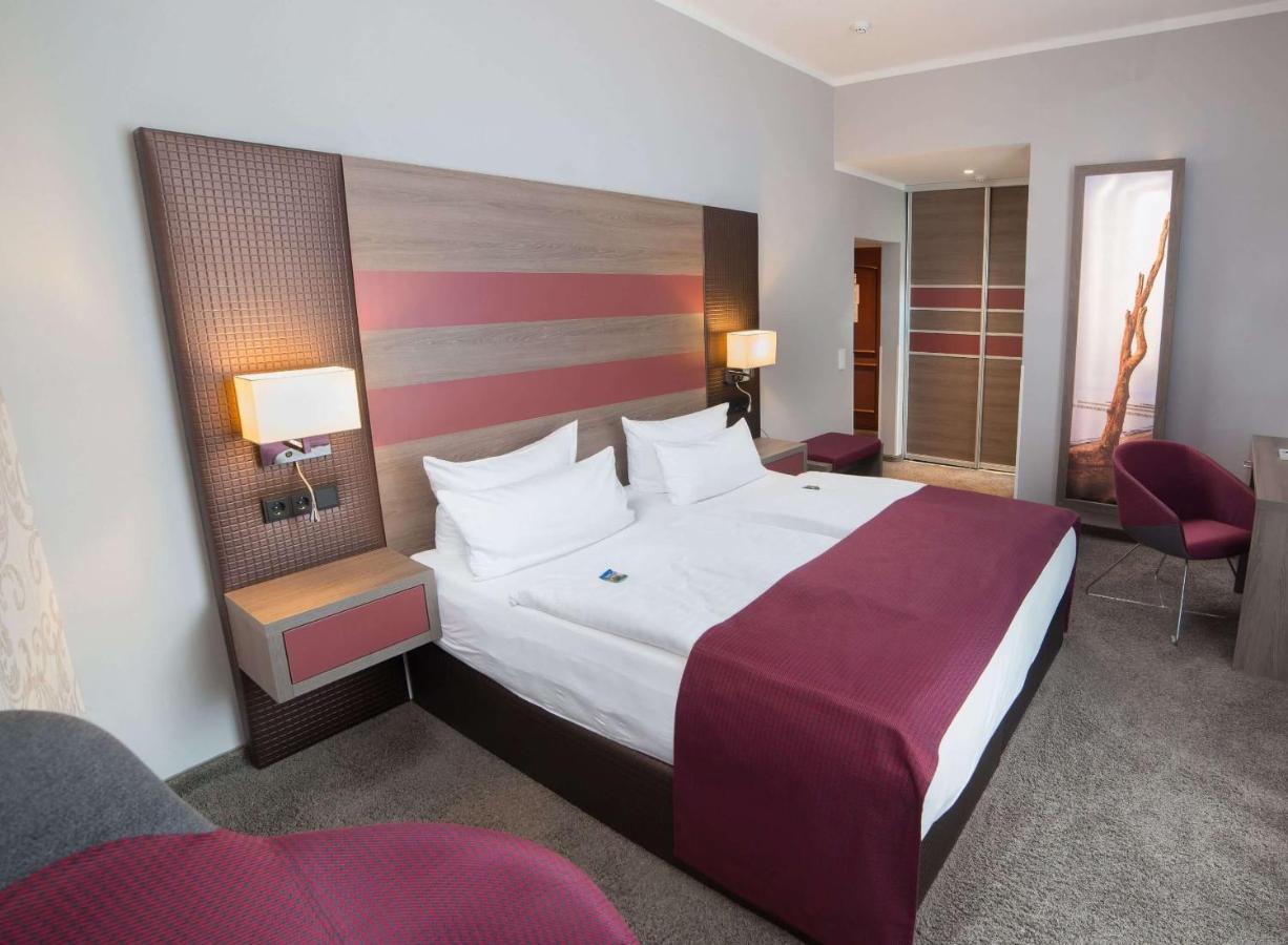 Hotel Am Alten Strom Росток Экстерьер фото