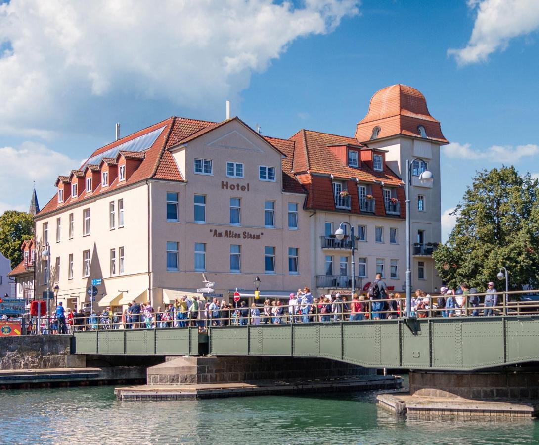 Hotel Am Alten Strom Росток Экстерьер фото