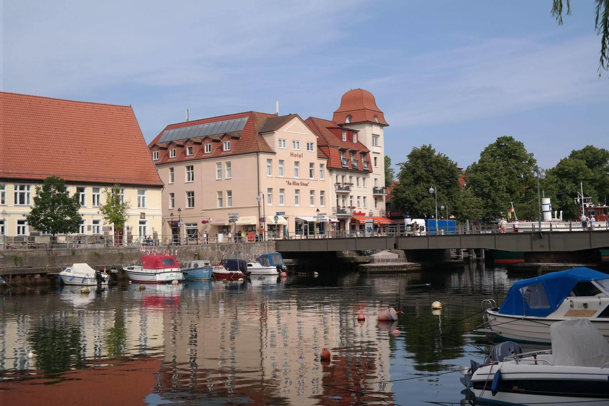 Hotel Am Alten Strom Росток Экстерьер фото